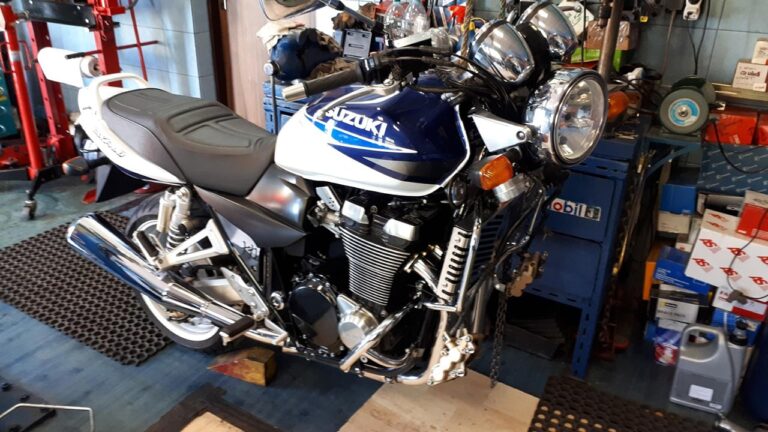 Suzuki GSX servis tlumičů a servis brzd